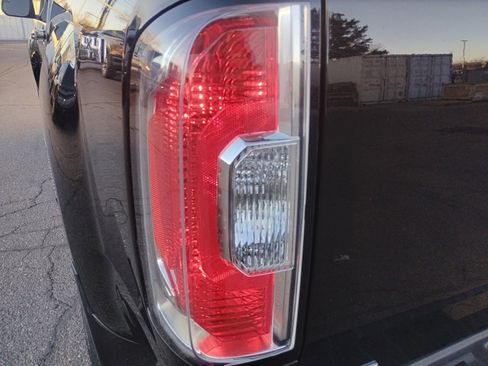 Used 2022 GMC Canyon Elevation w/ Trailering Package image 19