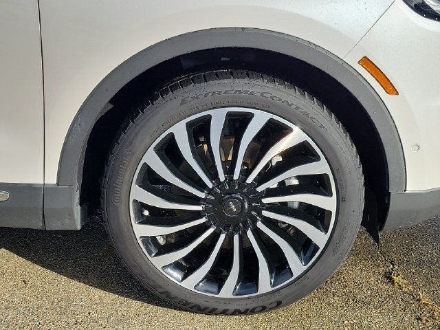 Certified 2019 Lincoln Nautilus Black Label FWD image 13