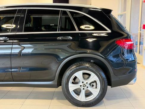 Used 2018 Mercedes-Benz GLC 300 4MATIC image 9