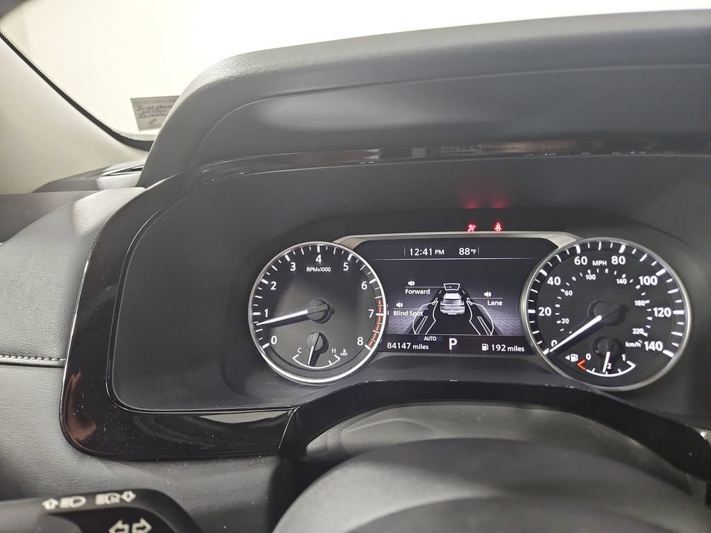 Used 2022 Nissan Pathfinder SV AWD/4WD image 16