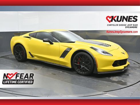 Used 2016 Chevrolet Corvette Z06 w/ Z07 Performance Package RWD image 1