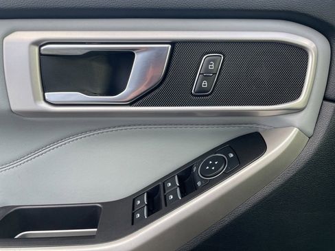 Used 2023 Ford Explorer XLT w/ Equipment Group 202A image 23