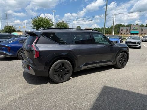 Certified 2024 Kia EV9 GT-Line AWD/4WD image 3