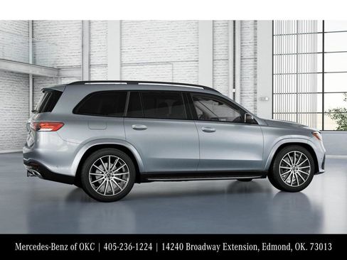 New 2026 Mercedes-Benz GLS 450 4MATIC image 18