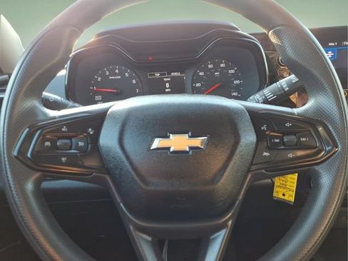 Used 2024 Chevrolet Trax LS w/ LS Convenience Package FWD image 22