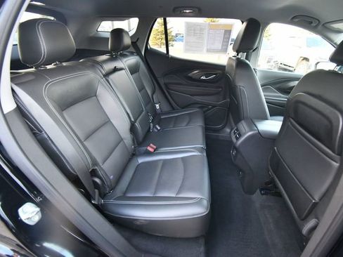 Used 2023 GMC Terrain SLT AWD/4WD image 18