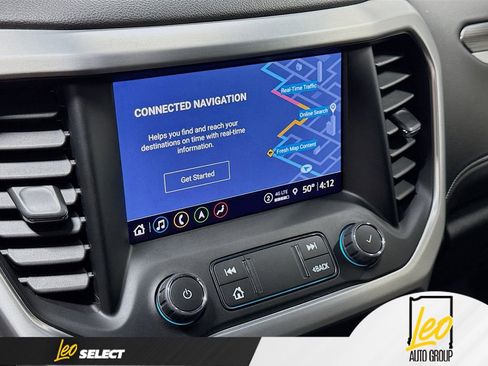 Used 2023 GMC Acadia SLT FWD image 15
