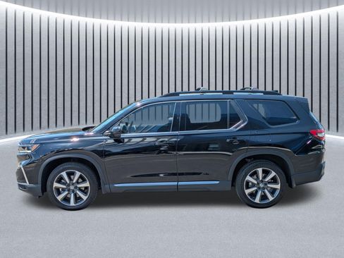 Used 2025 Honda Pilot Elite image 11