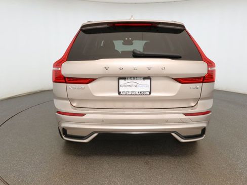Used 2025 Volvo XC60 T8 Ultra w/ Protection Package Premier image 5