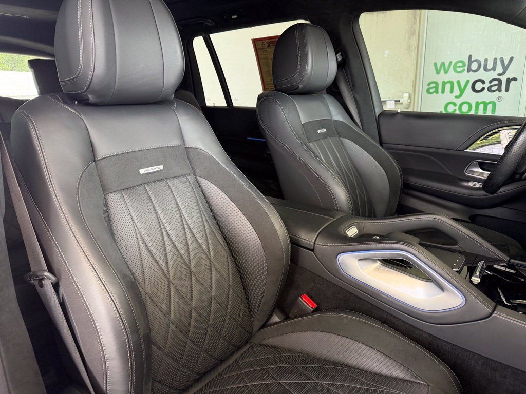 Used 2024 Mercedes-Benz GLS 63 AMG 4MATIC image 25