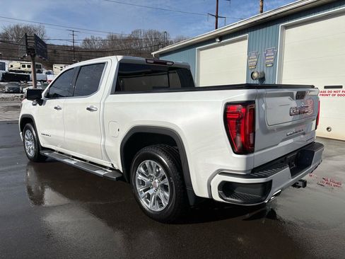 Used 2022 GMC Sierra 1500 Denali w/ Driver Alert Package II image 3