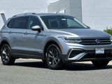 Certified 2024 Volkswagen Tiguan SE image 2
