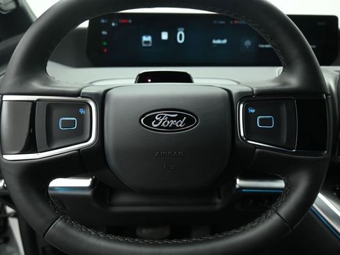 New 2026 Ford Expedition Platinum image 12