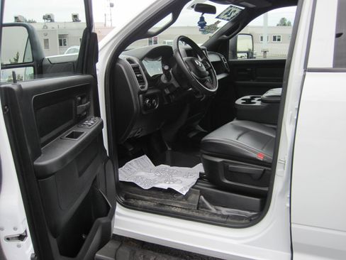 Used 2024 RAM 2500 Tradesman AWD/4WD image 12