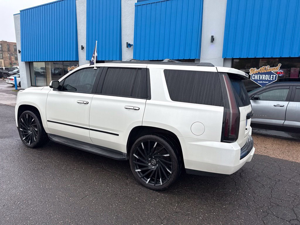 Used 2017 GMC Yukon Denali AWD/4WD image 14