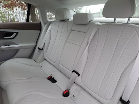 Certified 2023 Mercedes-Benz EQE 350+ Sedan image 17