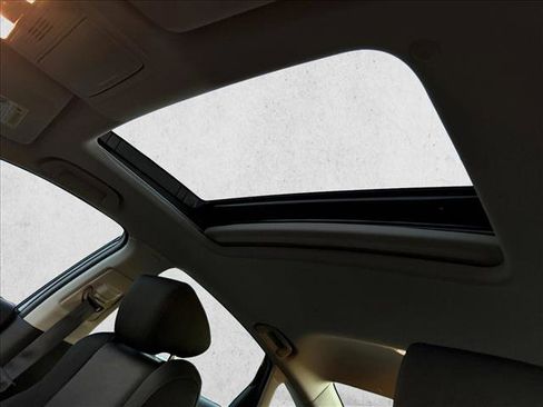 Used 2018 Honda Accord EX image 21