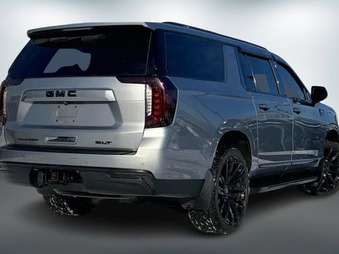 Used 2023 GMC Yukon XL SLT image 13