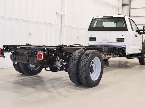 New 2026 Ford F550 2WD Regular Cab Super Duty image 8