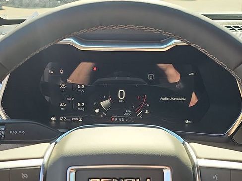 New 2026 GMC Canyon Denali image 10