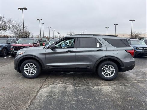 New 2026 Ford Explorer Active image 2