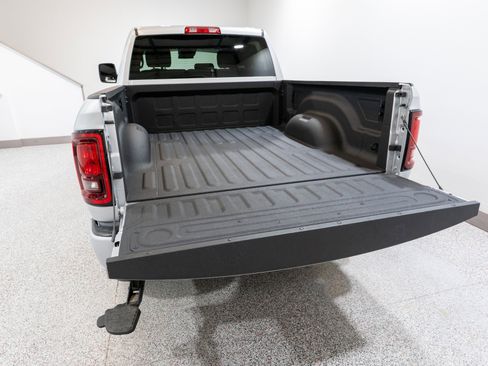 Used 2026 RAM 2500 Big Horn AWD/4WD image 11