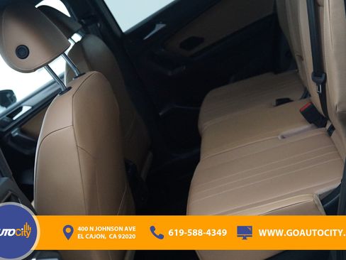 Used 2022 Volkswagen Tiguan SE AWD/4WD image 14