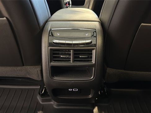 Used 2023 Cadillac XT5 Premium Luxury w/ Technology Package AWD/4WD image 29