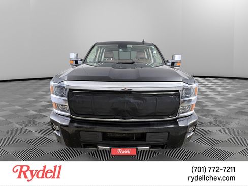 Used 2016 Chevrolet Silverado 2500 High Country w/ Duramax Plus Package image 8