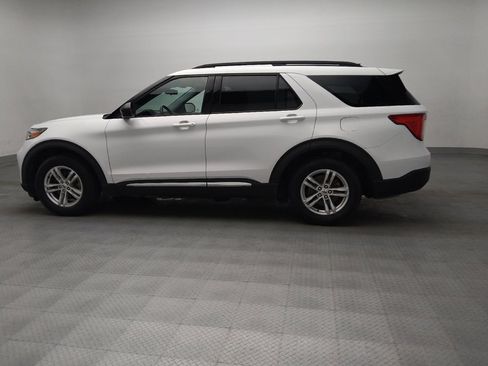 Used 2021 Ford Explorer XLT w/ Equipment Group 202A RWD image 3