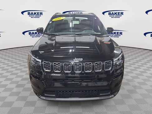 Used 2024 Jeep Compass Limited w/ High Altitude Package AWD/4WD image 2