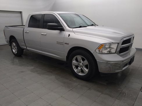 Used 2018 RAM 1500 Classic SLT RWD image 11