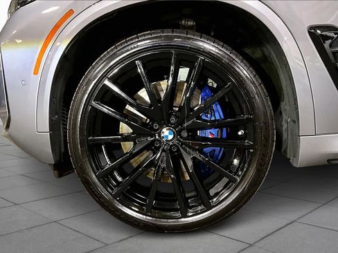 Used 2025 BMW X5 M60i image 10