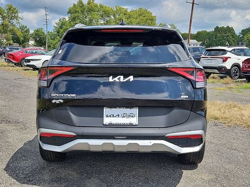 Certified 2023 Kia Sportage EX AWD/4WD image 6