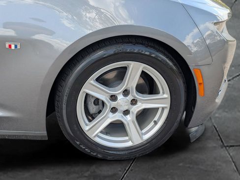 Used 2022 Chevrolet Camaro LT RWD image 11