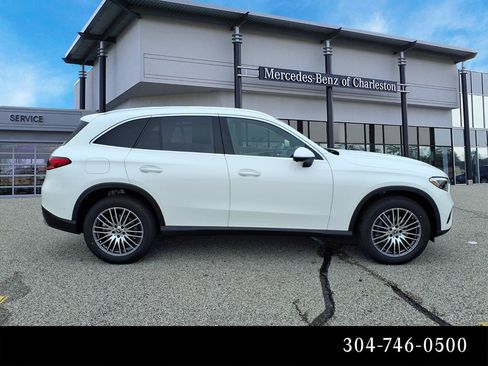 Used 2026 Mercedes-Benz GLC 300 4MATIC image 2