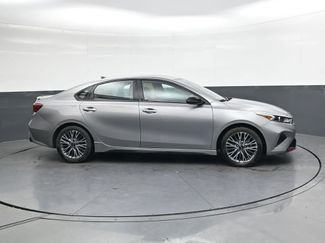 Used 2023 Kia Forte GT-Line w/ GT-Line Premium Package video 3