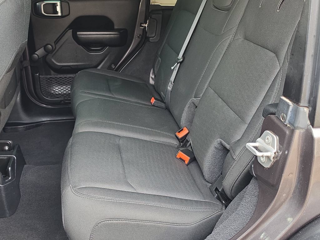 Used 2020 Jeep Wrangler Unlimited Sport AWD/4WD image 23