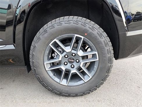 New 2026 GMC Terrain AT4 w/ Technology Package II image 27