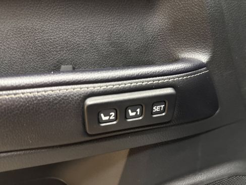 Used 2022 Toyota 4Runner Limited image 28