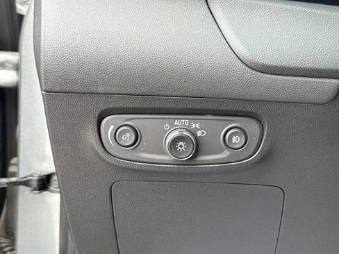 Used 2023 Buick Encore GX Select w/ Sport Touring Package image 25