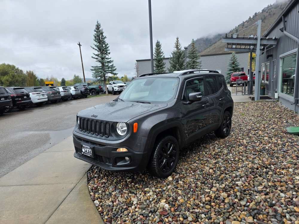 Used 2018 Jeep Renegade Altitude AWD/4WD image 13