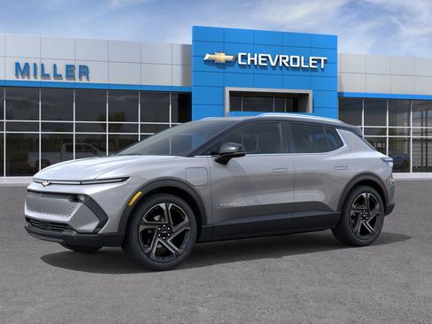 New 2026 Chevrolet Equinox EV LT w/ Convenience Package II AWD/4WD image 37
