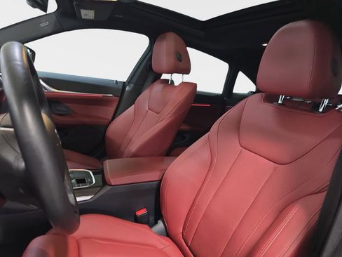 Used 2023 BMW i4 eDrive35 w/ Premium Package image 17