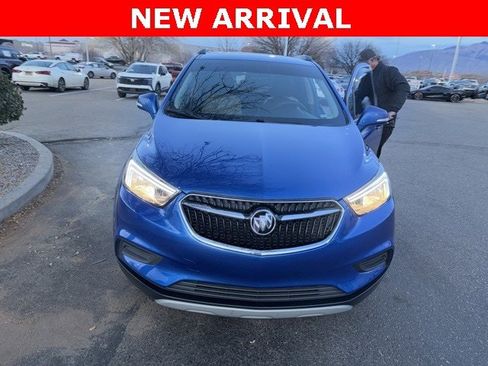 Used 2018 Buick Encore Preferred image 4