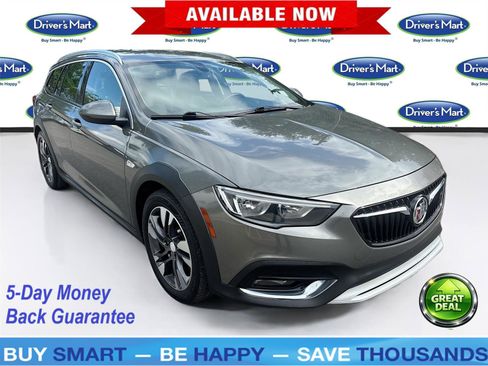Used 2018 Buick Regal Preferred w/ Sights and Sounds Package AWD/4WD image 1