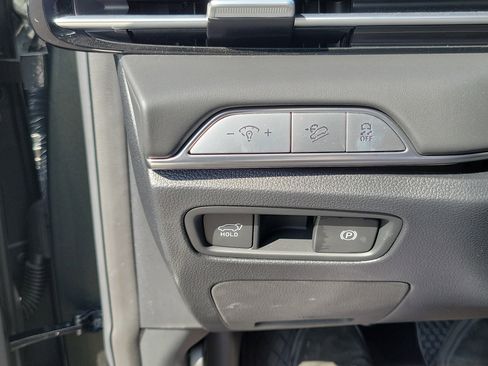 Certified 2025 Genesis GV80 2.5T Standard image 16