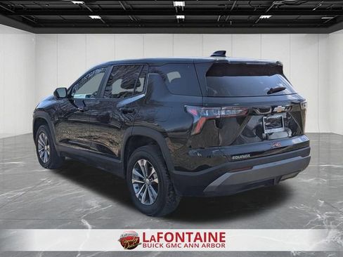 Used 2025 Chevrolet Equinox LT image 3