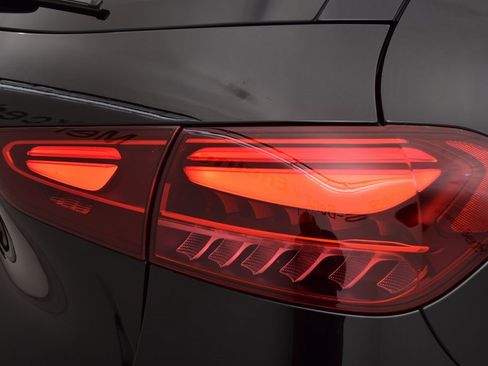 Certified 2025 Mercedes-Benz GLA 250 image 13