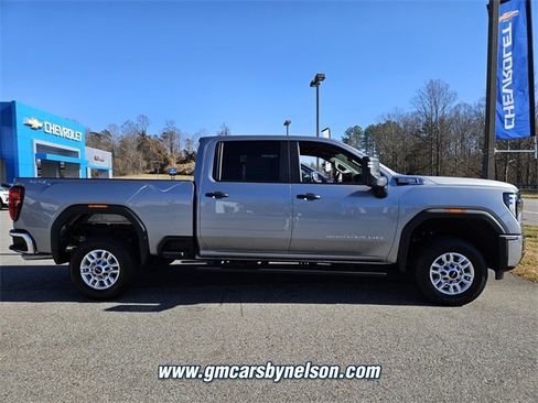New 2026 GMC Sierra 2500 Pro image 4